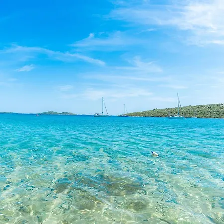 House Denebola Hébergement de vacances Tkon